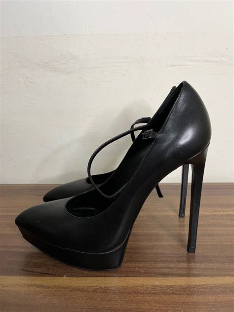 Saint Laurent Leather Classic Janis 105 Mary Jane Pump Black